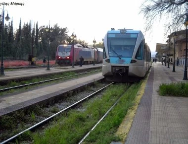 Εκτροχιάστηκε τρένο στο Λιανοκλάδι- Δείτε φωτογραφίες